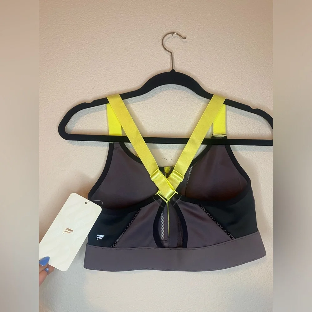 Fabletics NWT medium sports bra